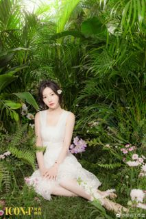 Yan Liu feet photo 10
