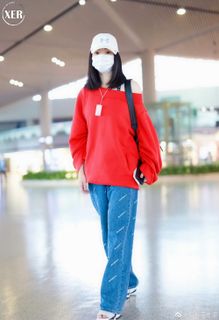 Yan Liu feet photo 8