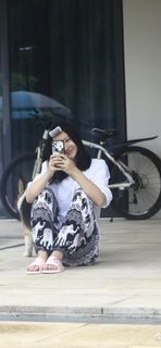 Yan Liu feet photo 6
