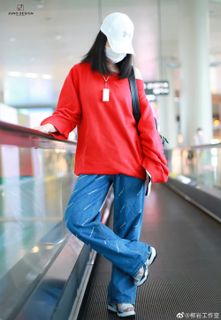 Yan Liu feet photo 1