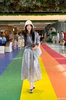 Yan Liu feet photo 10