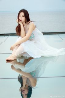 Yan Liu feet photo 6
