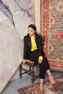 Yan Liu feet photo 3