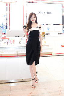 Yan Tang feet photo 15