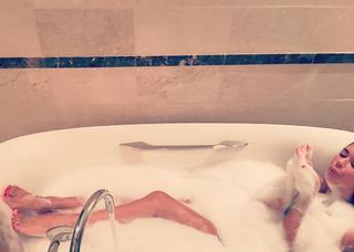 Yana Koshkina feet photo thumbnail