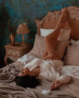 Yana Koshkina feet photo thumbnail