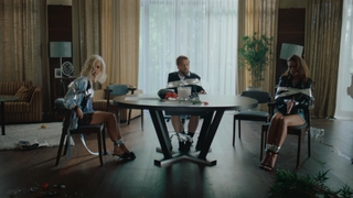 Yana Koshkina feet photo thumbnail