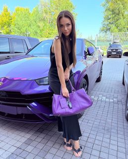 Yana Koshkina feet photo thumbnail