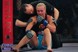 Yana Kunitskaya feet photo 3