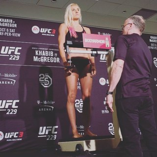 Yana Kunitskaya feet photo 13