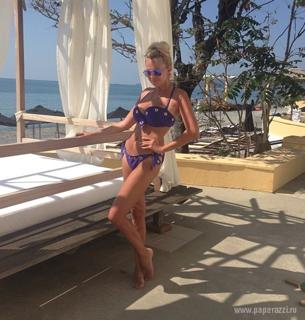 Yana Rudkovskaya feet photo 3