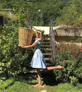 Yana Rudkovskaya feet photo 7