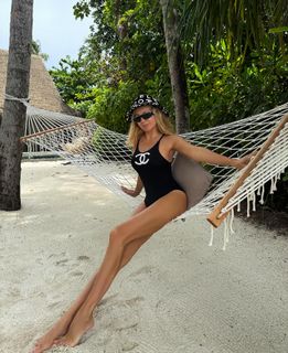Yana Rudkovskaya feet photo 18