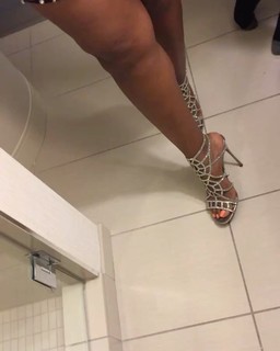 Yandy Smith-Harris feet photo 10