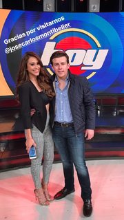 Yanet Garcia feet photo thumbnail