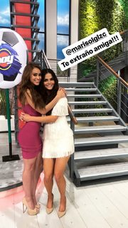 Yanet Garcia feet photo thumbnail