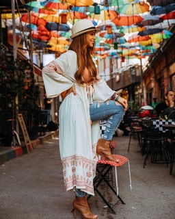 Yanet Garcia feet photo thumbnail