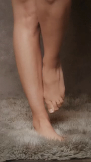 Yanet Garcia feet photo thumbnail