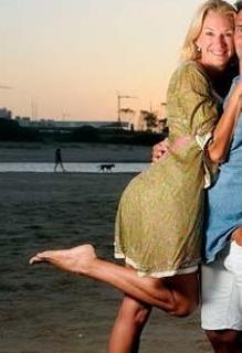 Yanina Latorre feet photo thumbnail