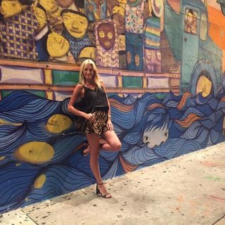 Yanina Latorre feet photo thumbnail