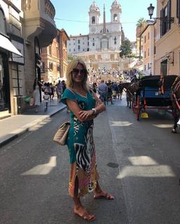 Yanina Latorre feet photo thumbnail