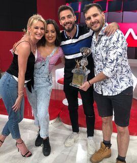 Yanina Latorre feet photo thumbnail