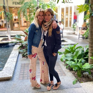 Yanina Latorre feet photo thumbnail