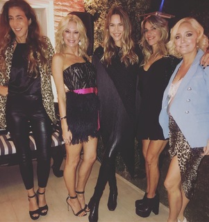 Yanina Latorre feet photo thumbnail