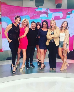 Yanina Latorre feet photo thumbnail