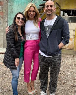 Yanina Latorre feet photo thumbnail