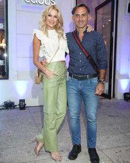 Yanina Latorre feet photo thumbnail