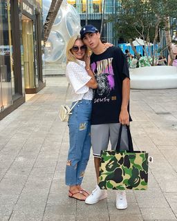 Yanina Latorre feet photo thumbnail