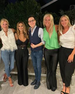 Yanina Latorre feet photo thumbnail