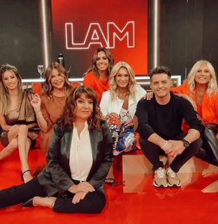 Yanina Latorre feet photo thumbnail