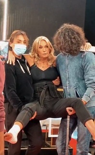 Yanina Latorre feet photo thumbnail