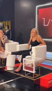 Yanina Latorre feet photo thumbnail