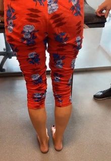 Yanina Latorre feet photo thumbnail