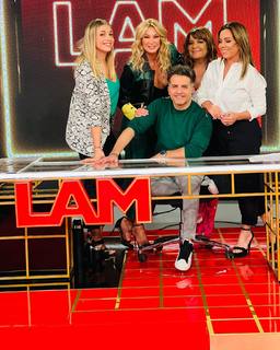 Yanina Latorre feet photo thumbnail