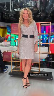 Yanina Latorre feet photo thumbnail