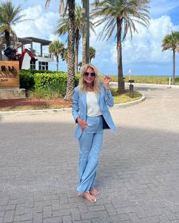 Yanina Latorre feet photo thumbnail