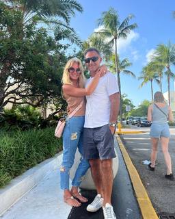 Yanina Latorre feet photo thumbnail