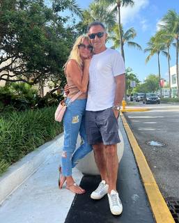 Yanina Latorre feet photo thumbnail