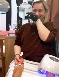 Yanina Latorre feet photo thumbnail