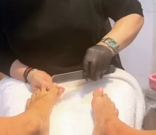 Yanina Latorre feet photo thumbnail