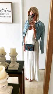 Yanina Latorre feet photo thumbnail