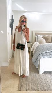 Yanina Latorre feet photo thumbnail