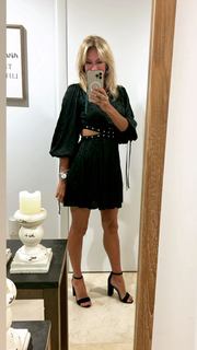 Yanina Latorre feet photo thumbnail