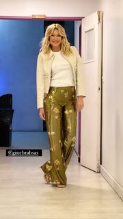 Yanina Latorre feet photo thumbnail