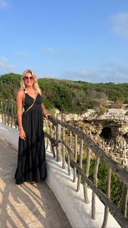 Yanina Latorre feet photo thumbnail