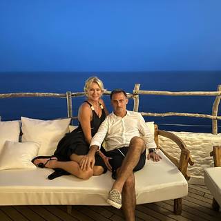 Yanina Latorre feet photo thumbnail